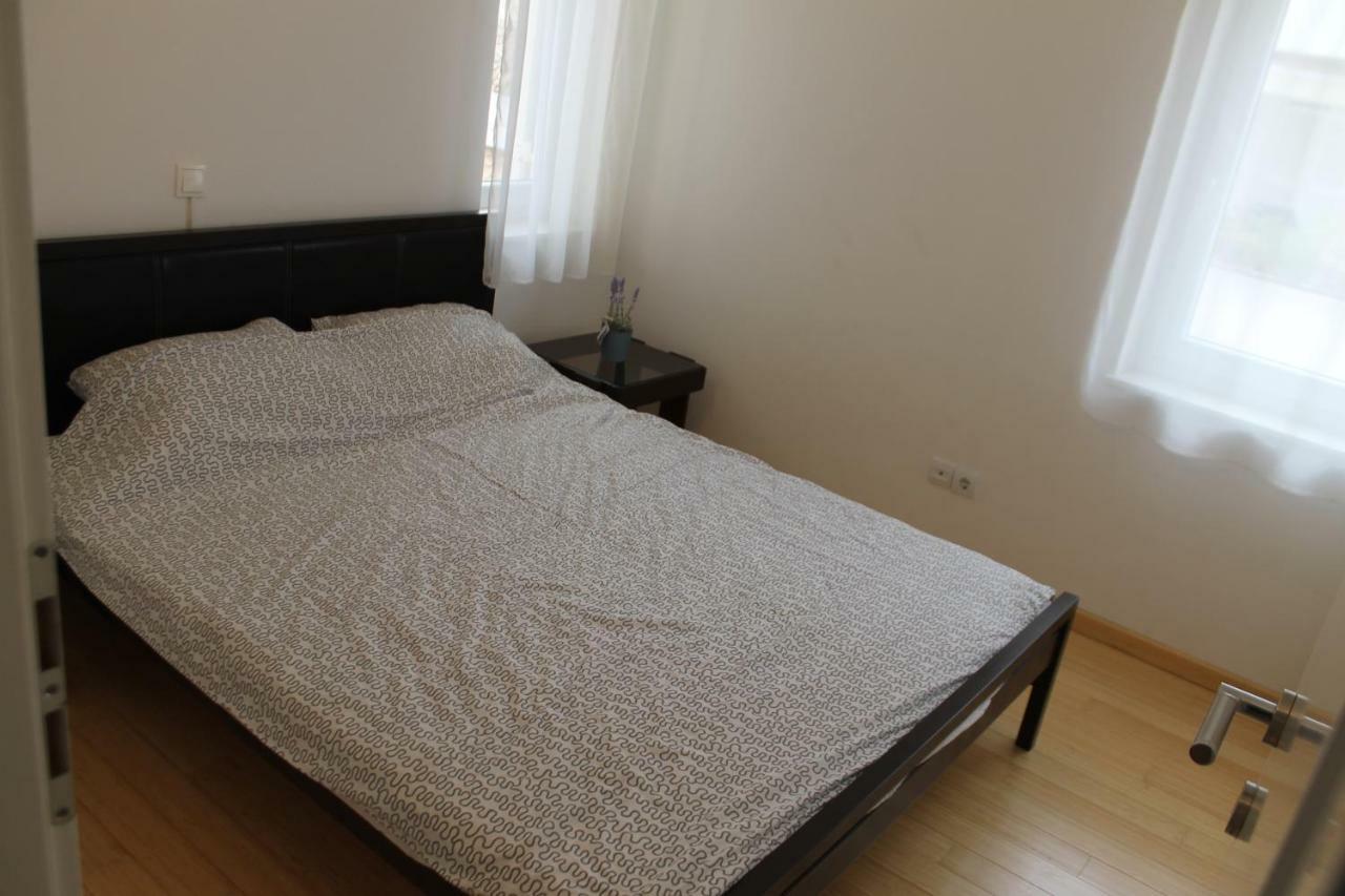 Apartman M&M Stara Novalja Ngoại thất bức ảnh